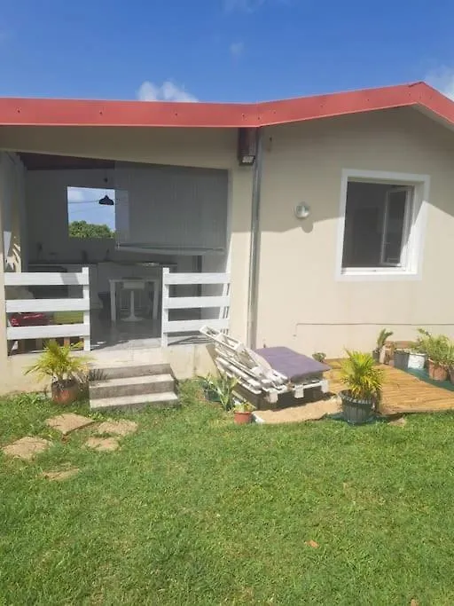 Bungalow Hibiscus Monique &Frede location